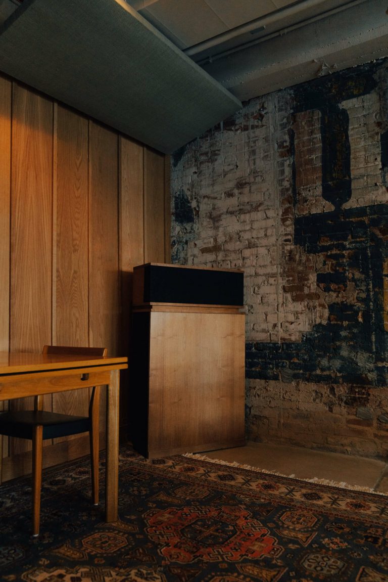 ESP Klipschorn speaker